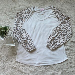 Pink Lily Leopard Sleeved Top
